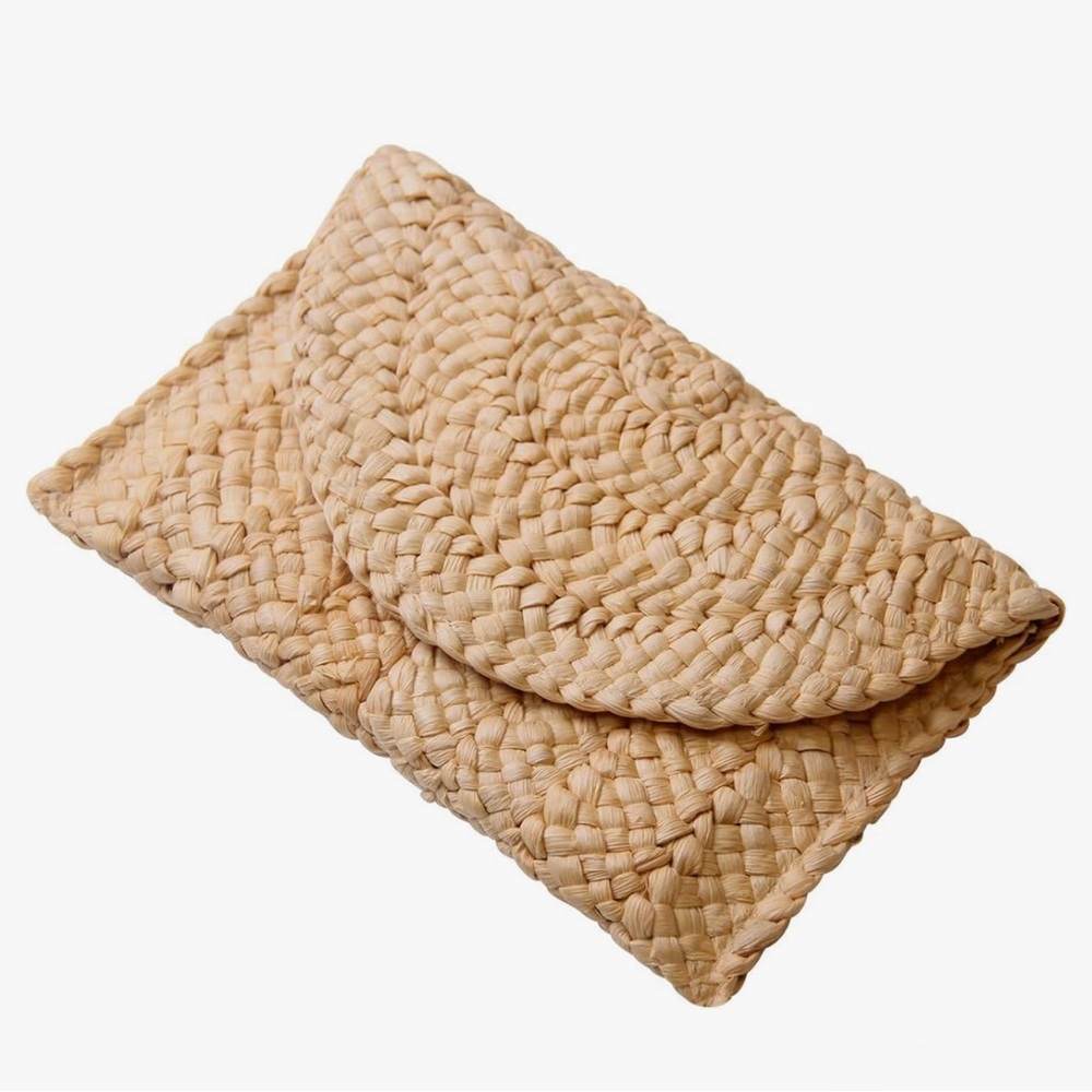 Straw Clutch